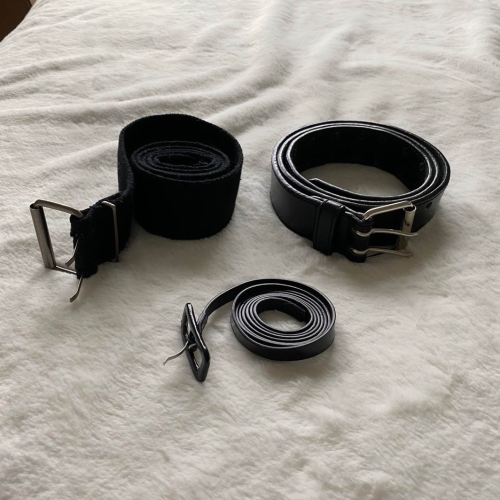 3 belts (plastic, cloth and pleather)